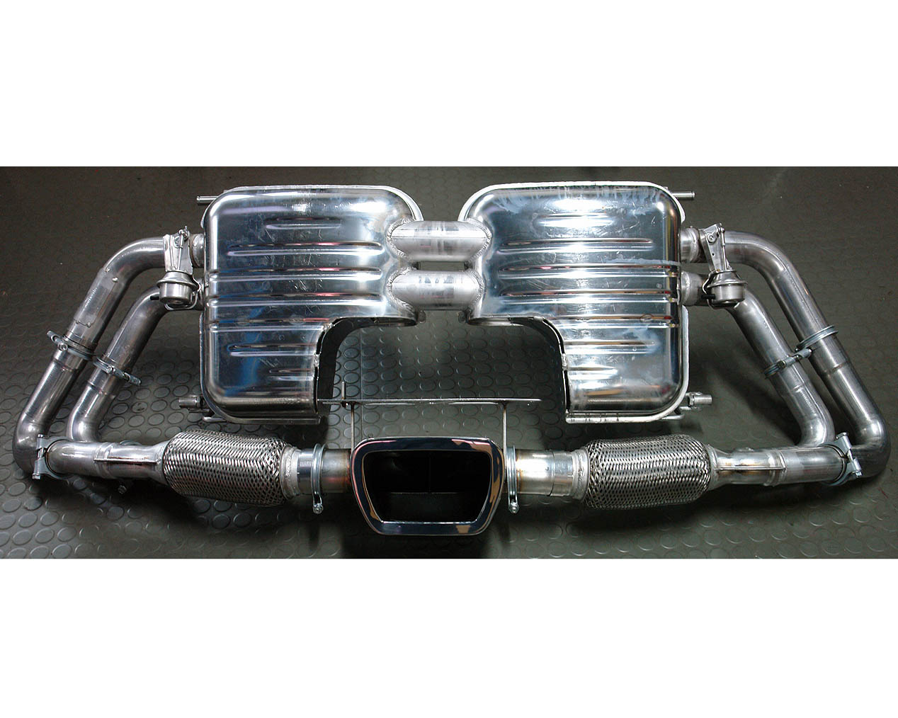 Eisenmann Axle-back Spark 8 Middle Tip Valvetronic System Audi R8 4.2L 06-09
