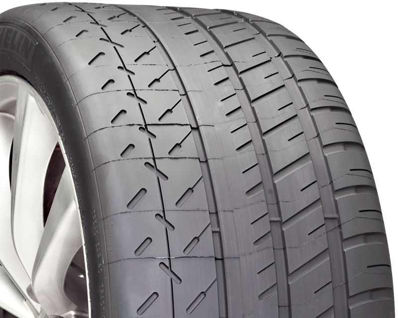 Michelin Pilot Sport Cup Tires 265/35/18 93Z Bw